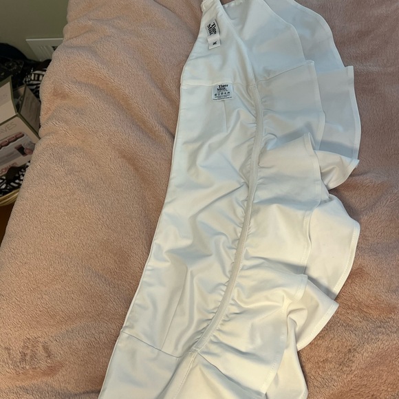 Ruffle Crop Top White - Picture 8 of 12